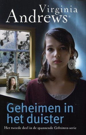 [Geheimen 02] • Geheimen In Het Duister